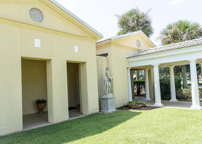 Homestay Mccollough Institute *