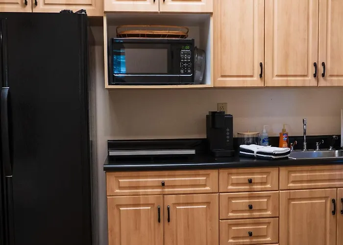 Mccollough Institute Homestay