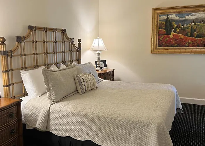 Mccollough Institute Homestay