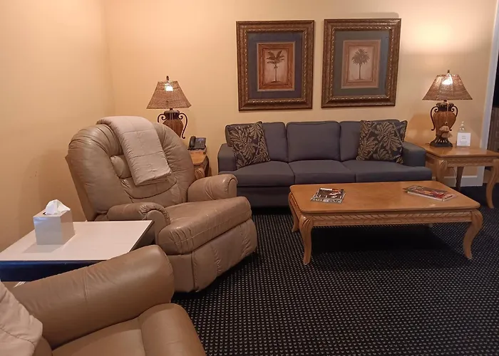 Homestay Mccollough Institute
